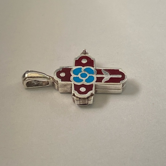 Vintage Sterling Silver 925 Cross Locket Pendant - Picture 3 of 8